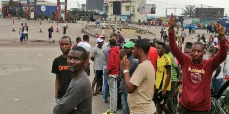 Kinshasa : deux morts dans un affrontement entre les membres des associations des transports