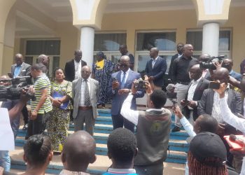 Haut-Katanga: le memo de la presse sur le décès du journaliste Adonis NUMBI réceptionné par Jacques Kyabula ce vendredi 10 janvier 2025