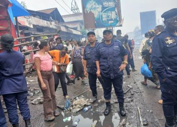 Kinshasa :la police s’engage pour le déguerpissement des marchés pirates sur les principales avenues