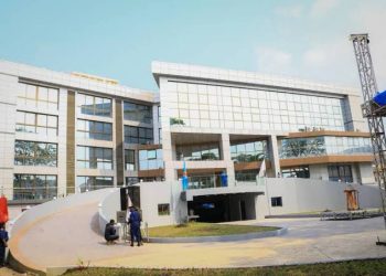 Kinshasa : Le gouvernement provincial annonce la révision bientôt des contrats non avantageux pour une bonne gestion de la ville (Communiqué)