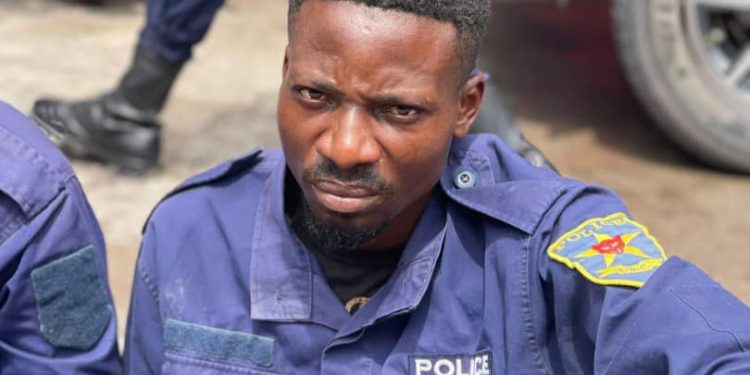 Kinshasa : plusieurs policiers arrêtés dans un réseau des bandits à main armée ( Communiqué )