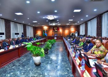 Guerre à l’Est : Félix Tshisekedi instruit le gouvernement SUMINWA de présenter dans un 15 jours un plan visant la levée de l’état de siège au Nord-Kivu et en Ituri.