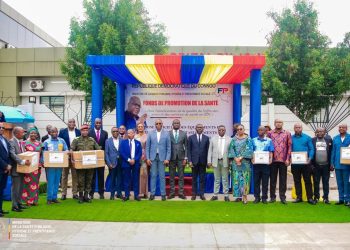 Gratuité de la maternité en RDC : Le gouvernement congolais remet des dispositifs médicaux aux hôpitaux