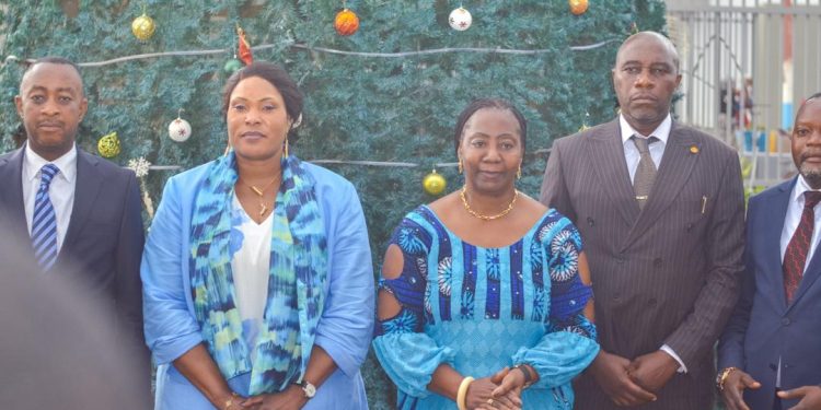 KOLWEZI : L’honorable Princesse Dominique MUNONGO INAMIZI invitée de marque de la gouverneure Fifi MASUKA SAINI au dîner d’échange des veoux pour l’année 2025