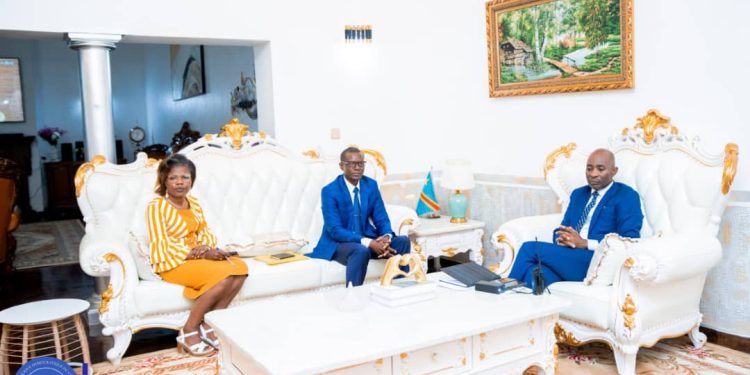 Desserte en eau potable à Bukavu : le gouverneur Purusi autorise a la Regideso d’installer une station de pompage et traitement d’eau dans la concession de la résidence officielle du gouverneur