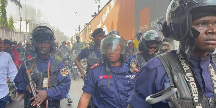 Manifestations contre la guerre d’agression à Kinshasa : « La police se déploie pour assurer la sécurité et la protection de la population congolaise » (Blaise KILIMBALIMBA)