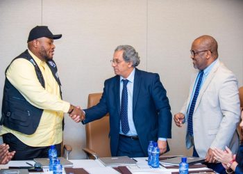 Construction d’un hôpital à Maluku : Daniel Bumba et l’entreprise TGCC signent un protocole d’accord