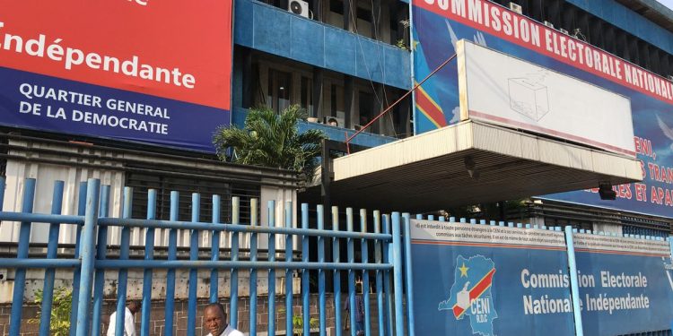 Guerre à l’Est : La CENI accuse l’armée rwandaise d’avoir pillé son institution à Goma en emportant vers le territoire du Rwanda des véhicules et des machines (Communiqué)