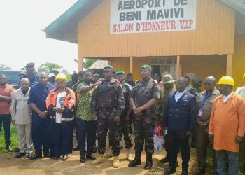 Renforcement de la connectivité aérienne à Béni-Mavivi : le gouverneur militaire Évariste Kakule Somo lance les travaux