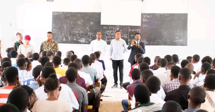 Guerre à l’Est : la coordination estudiantine de l’université officielle de Mbuji-Mayi lance la collecte des fonds en soutien aux FARDC