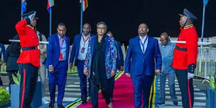 Sommet SADC-EAC en Tanzanie : Judith Suminwa, porte-voix de Félix Tshisekedi face à la crise sécuritaire en RDC