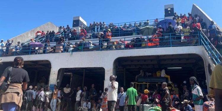 Tanganyika : le Gouverneur Christian Kitungwa annonce avoir installé un contrôle de toute embarcation en provenance du Sud-Kivu