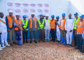 Kasaï oriental : le gouverneur Mbuebua lance les journées portes ouvertes à la centrale électrique autonome de la province