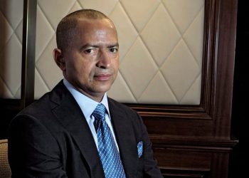 Moïse Katumbi sur le régime de Félix Tshisekedi: « Quand ils ne sont pas en politique, ils sont très pauvres. Dès qu&rsquo;ils entrent en politique, ils deviennent les hommes les plus riches »