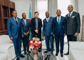 Agression rwandaise : Judith Suminwa en tournée nationale pour soutenir les FARDC et encourager l’enrôlement des jeunes dans l’armée