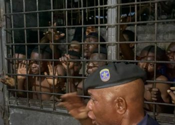 Kinshasa: 10 présumés auteurs de récent braquages parmi des Kuluna arrêtés par la police nationale congolaise ( Communiqué)