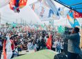 Judith Suminwa à Kimpese : « Nous travaillons à augmenter la solde des militaires et des policiers et à améliorer leurs conditions de vie »