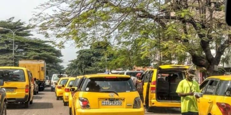 Lutte contre la criminalité à Kinshasa : interdiction stricte à tout véhicule non peint en jaune de faire le transport public ( Document)