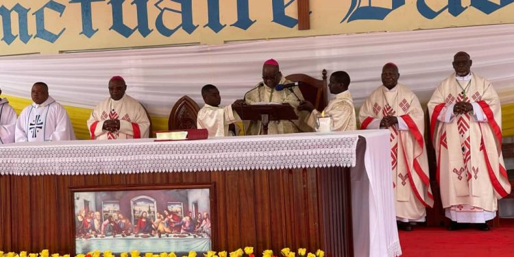 Agression rwandaise : Mgr Willy Ngumbi Ngengele appelle au dialogue direct pour résoudre la crise à Goma
