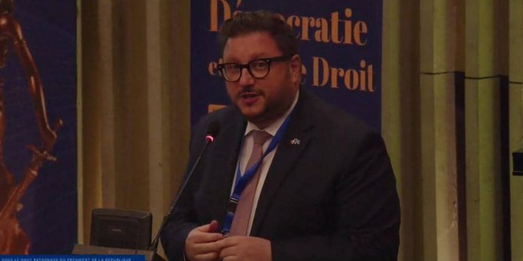 Conférence sur le droit constitutionnel : « La Suisse est un pays qui n’a pas de tribunal constitutionnel »(Ambassadeur de Suisse en RDC, Chasper Sarott)