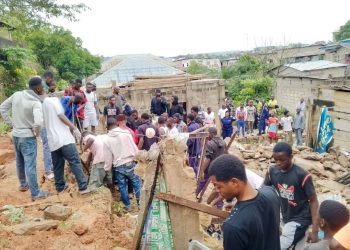 Kongo Central : Six corps retrouvés sous les décombres après l&rsquo;écroulement d&rsquo;un mur de l&rsquo;entreprise Zhenguei à Matadi