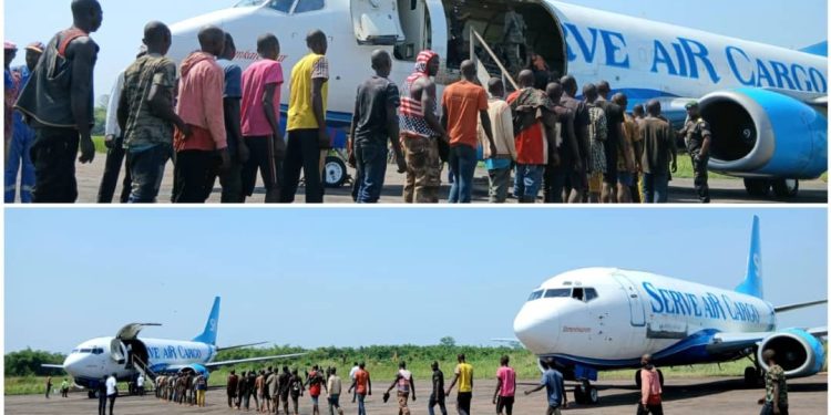 Agression rwandaise : Le Gouverneur Mokeni appelle les jeunes recrues du Bas-Uélé à défendre la patrie avec honneur