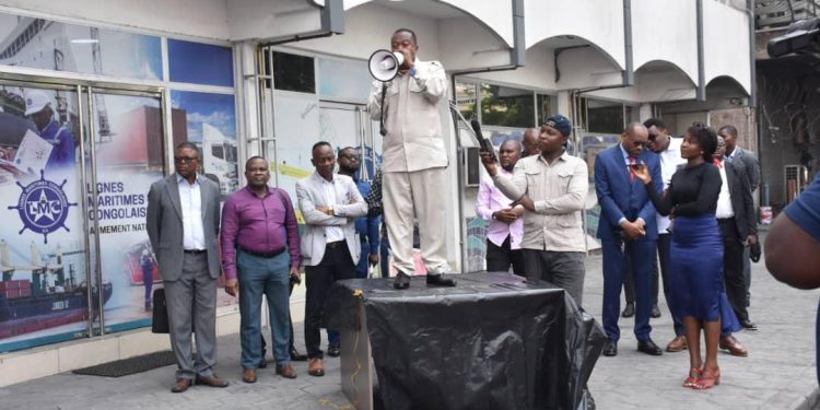 LMC SA : l’intersyndicale et les Agents en désaccord avec les arrêtés du Vice-Premier Ministre Jean-Pierre Bemba sur la perception et la gestion des droits de trafic Maritime