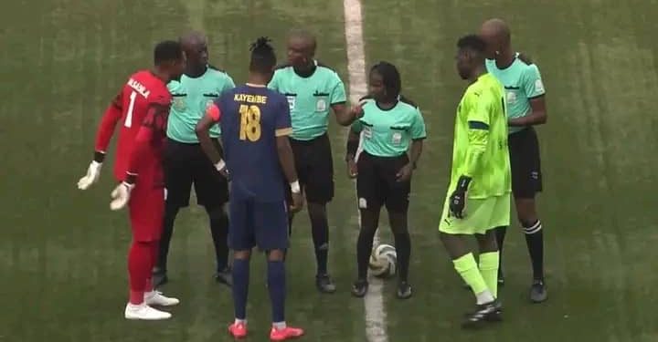 Play-offs – Linafoot : deux arbitres du match Les Aigles du Congo contre Vita Club lourdement sanctionnés