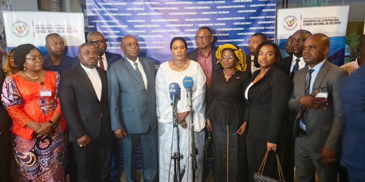 Consultations politiques : Fifi Masuka appelle à l’unité face à la crise dans l’est de la RDC