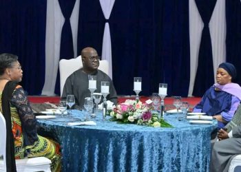 Clôture de Ramadan : Auprès de Félix Tshisekedi, la communauté musulmane de Kinshasa plaide pour la paix à l&rsquo;Est