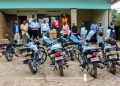 Université Officielle de Mbuji-Mayi : le comité de gestion dote les motos aux appariteurs pour faciliter leur mobilité