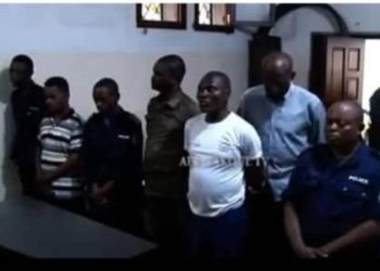 Kinshasa : Sept policiers de l’escorte de la Première ministre Suminwa accusés d’homicide ( Source judiciaire)