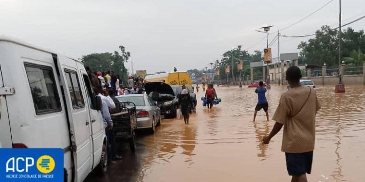 Débordement de la rivière Ndjili : la circulation routière perturbée, des vols annulés