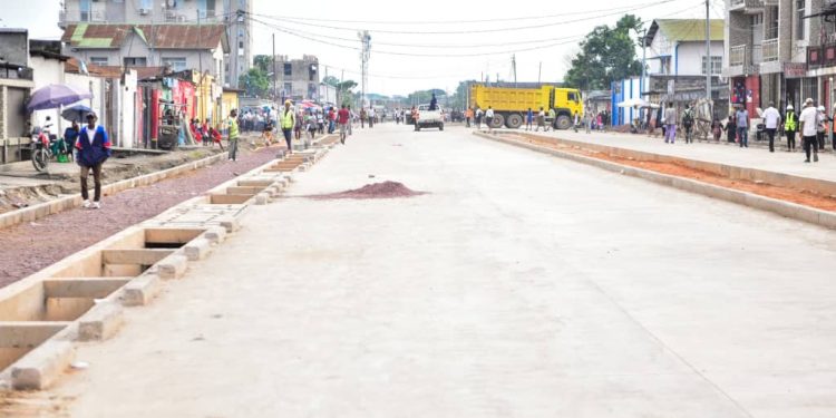 Kinshasa : 40 kilomètres de routes déjà réhabilitées et rouvertes à la circulation en 7 mois de gestion ( Daniel Bumba)