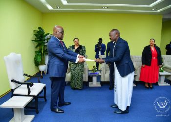 Diplomatie : en pleine crise sécuritaire, Kinshasa accrédite un nouvel ambassadeur de l’Ouganda en RDC