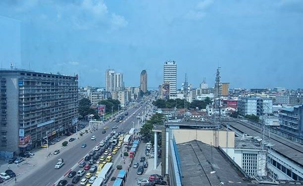 Kinshasa : La police nationale démantèle un réseau de fabrication de faux billets au quartier GB ce samedi 12 avril