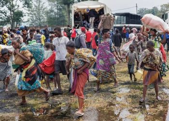 Guerre à l’est : cinq députés médecins congolais offrent des soins gratuits aux réfugiés congolais au Burundi