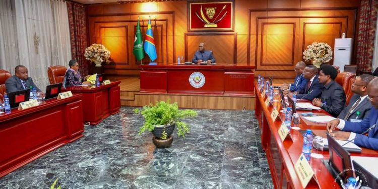 RDC : Le gouvernement s’engage à renforcer le pouvoir d’achat des travailleurs et des travailleuses (Conseil des ministres)