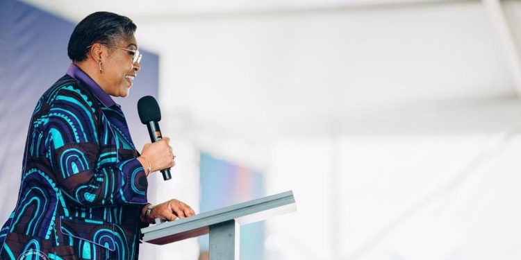 Clôture de l’Expo Béton : la première Ministre Judith Suminwa a insisté sur le corridor de Lobito pour la transformation économique de la RDC