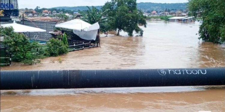 Inondations à Kinshasa : trois usines de production d’eau sensiblement impactées, les populations de Ndjili, Masina, Matete exposées