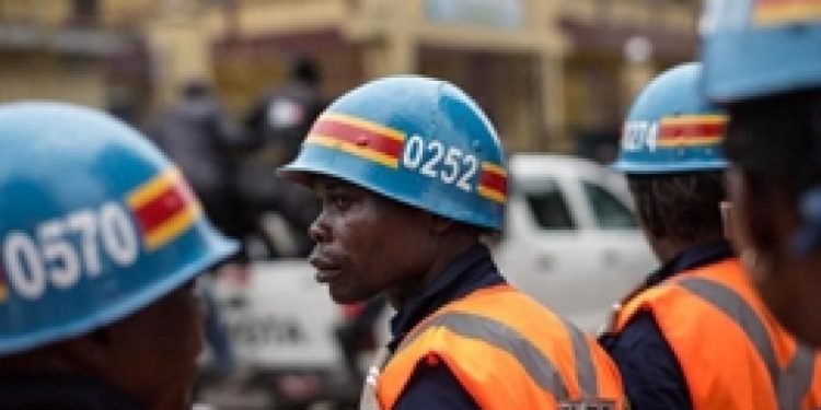 Embouteillages récurents à Kinshasa: Le manque de communication de la police, un handicap majeur dans la régulation de la circulation routière (constat)