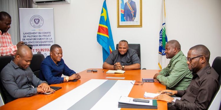 Kinshasa : une réunion technique autour du Gouverneur en vue de la réouverture imminente du marché central