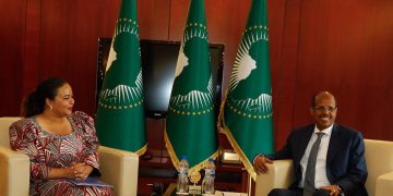 Agression rwandaise: la paix et la stabilité au cœur d’un échange entre Thérèse Kayikwamba et le président de la Commission de l’UA