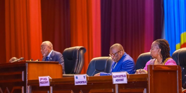 Vital Kamerhe à Kamuleta : « En quelle qualité peut-il interpréter la loi? Il est président de la Cour constitutionnelle, mais il n’est pas la Cour constitutionnelle »