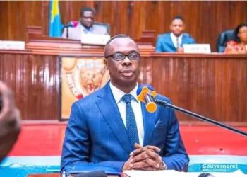 Kasaï-Oriental : dossier 3 millions de dollars, l’assemblée provinciale vote pour la mise en accusation du gouverneur Mbwebwa Kapo