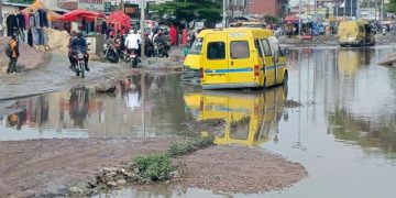 RDC : le gouvernement débloque 40 millions USD pour la construction de 30 km de routes à Kinshasa