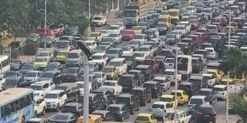 Régulation de la circulation routière à Kinshasa : Daniel Bumba annonce l&rsquo;application de certaines mesures incessamment