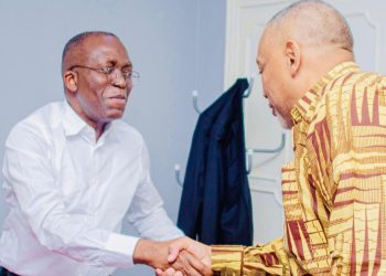 Condamnation de Matata Ponyo: « la Cour constitutionnelle s’est transformée en véritable laquais de la dictature » (Olivier Kamitatu)