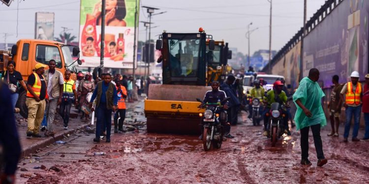 Kinshasa : Daniel Bumba inspecte le niveau d’avancement des travaux de réhabilitation de quelques artères