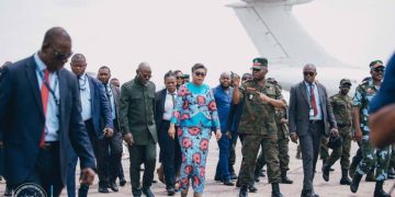 Kasaï Central : Judith Suminwa rappelle l’engagement du Président Félix-Antoine Tshisekedi à fournir l’électricité